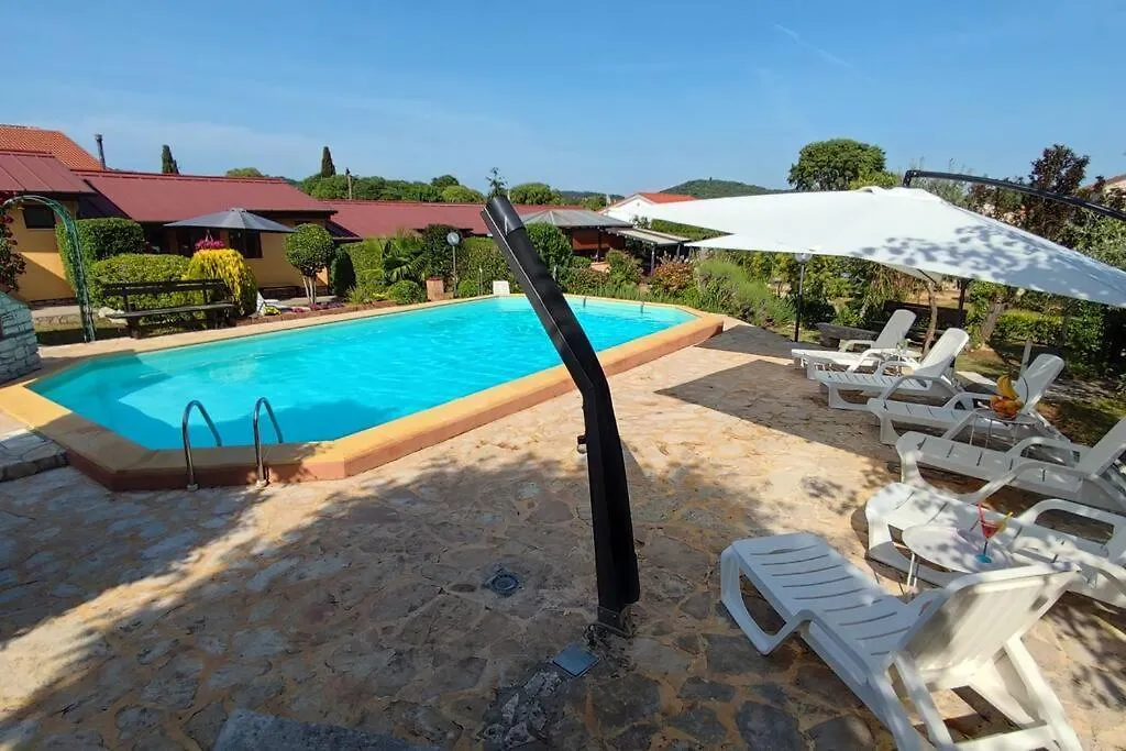 Romantic Studio For Two With A Pool Rovinjsko Selo 0*,